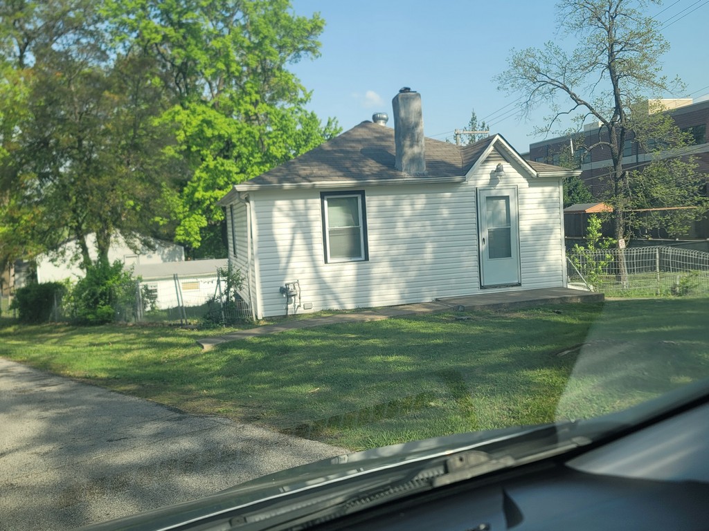 1-223 Fairview